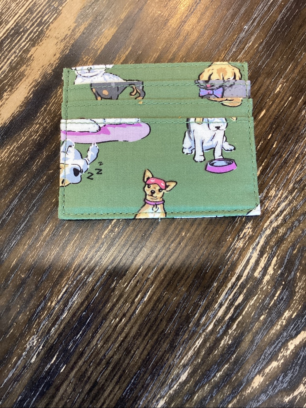 Vera Bradley Dog Park Green Card Holder - Picture 2 of 4